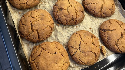 Lotus cookies