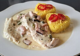 Kuřecí prsa ve smetanové omáčce s kapary
