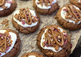 Lotus cookies