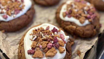 Lotus cookies