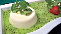Panna cotta s kiwi omáčkou