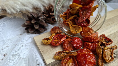 Rajčata sušená v horkovzdušné fritéze