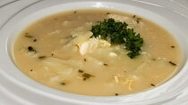 Květákovo-bramborová krémová polévka