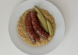 Červená čočka