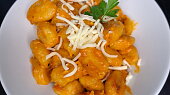 Gnocchi s rajčatovou omáčkou