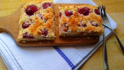 Hrnková buchta s kokosem a ovocem