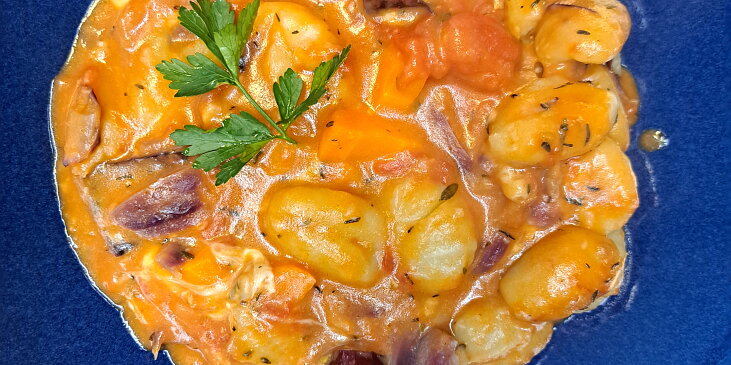 Zapečené gnocchi v rajčatové omáčce