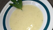 Krémová česnečka (knoblauchsuppe)