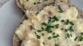 Jednoduchá vajíčková pomazánka z horkovzdušné fritézy