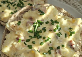 Jednoduchá vajíčková pomazánka z horkovzdušné fritézy