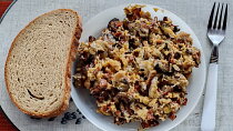 Lahůdková smaženice se slaninou