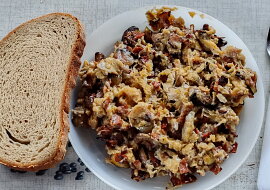 Lahůdková smaženice se slaninou