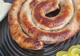 Vinná klobása z horkovzdušné fritézy