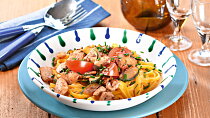 Fettuccine s kuřecím masem a cuketou