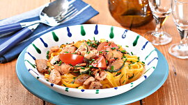Fettuccine s kuřecím masem a cuketou
