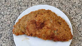 Holandský řízek v bramboráku