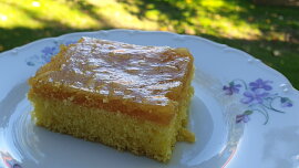 Výborná buchta s jablkovým rosolem