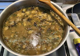 Bramboračka s houbami a zeleninou