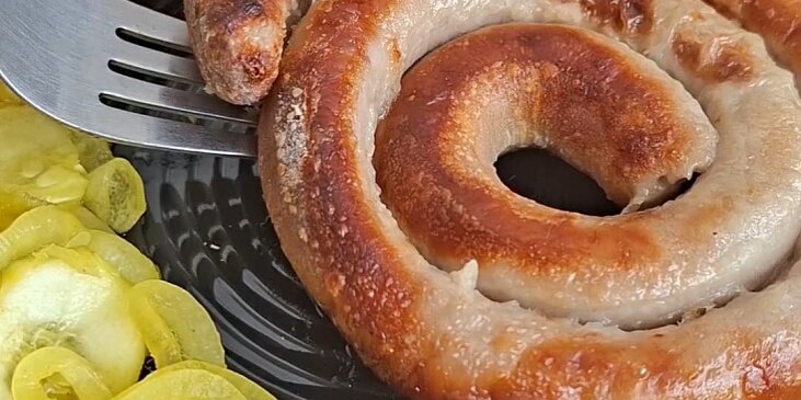 Vinná klobása z horkovzdušné fritézy