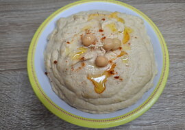 Základní hummus