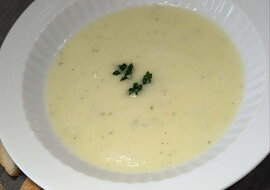Krémová česneková polévka