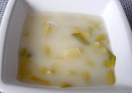 Fazolková polévka na kyselo