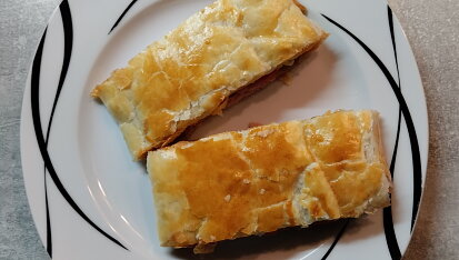Pizza závin s olivami a zeleninou