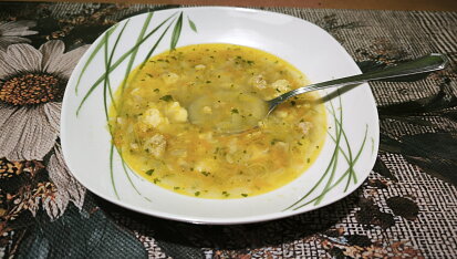 Polévka z mletého masa - oblíbená ze školní jídelny