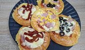 Mini pizzy z cottage těsta