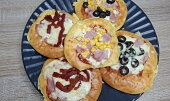 Mini pizzy z cottage těsta