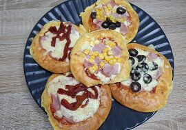 Mini pizzy z cottage těsta