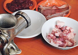 Paštika z drůbežích jater a vepřového masa