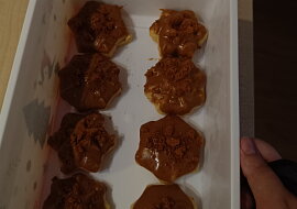 Donuty s Lotus polevou