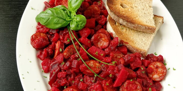 Ragú z červené řepy