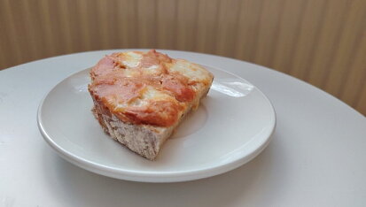 Zapečené chleby s mozarrellou a šunkou