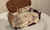 Biscoff roláda s banánem