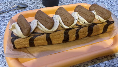 Biscoff roláda s banánem